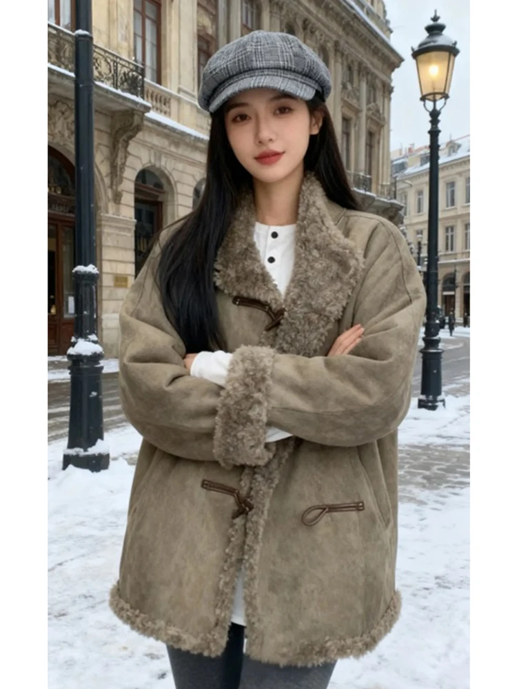 

Double-Sided Wear Lamb Fur Jaet Women's Casual Faionable Loose Fit Winter Coat with Horn Buttons Warm Thiened Outerwear