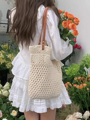 Imagen 2 del producto 2025 nuevo bolso tejido ahuecado de gran capacidad, bolso de playa para vacaciones en la playa de ocio, bolso de mujer de un solo hombro para desplazamientos diarios