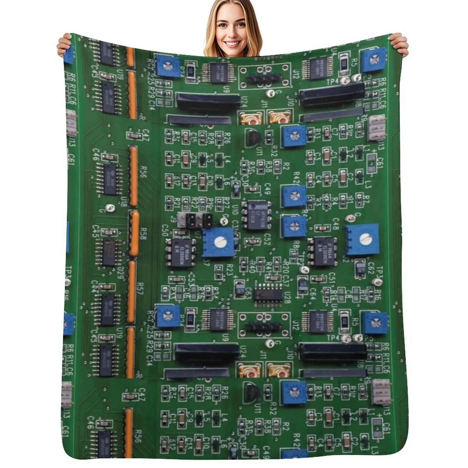 Electronic circuit board with chips Throw Blanket Luxury Travel Comforter Decorative Beds Blankets For Baby Vintage Blankets