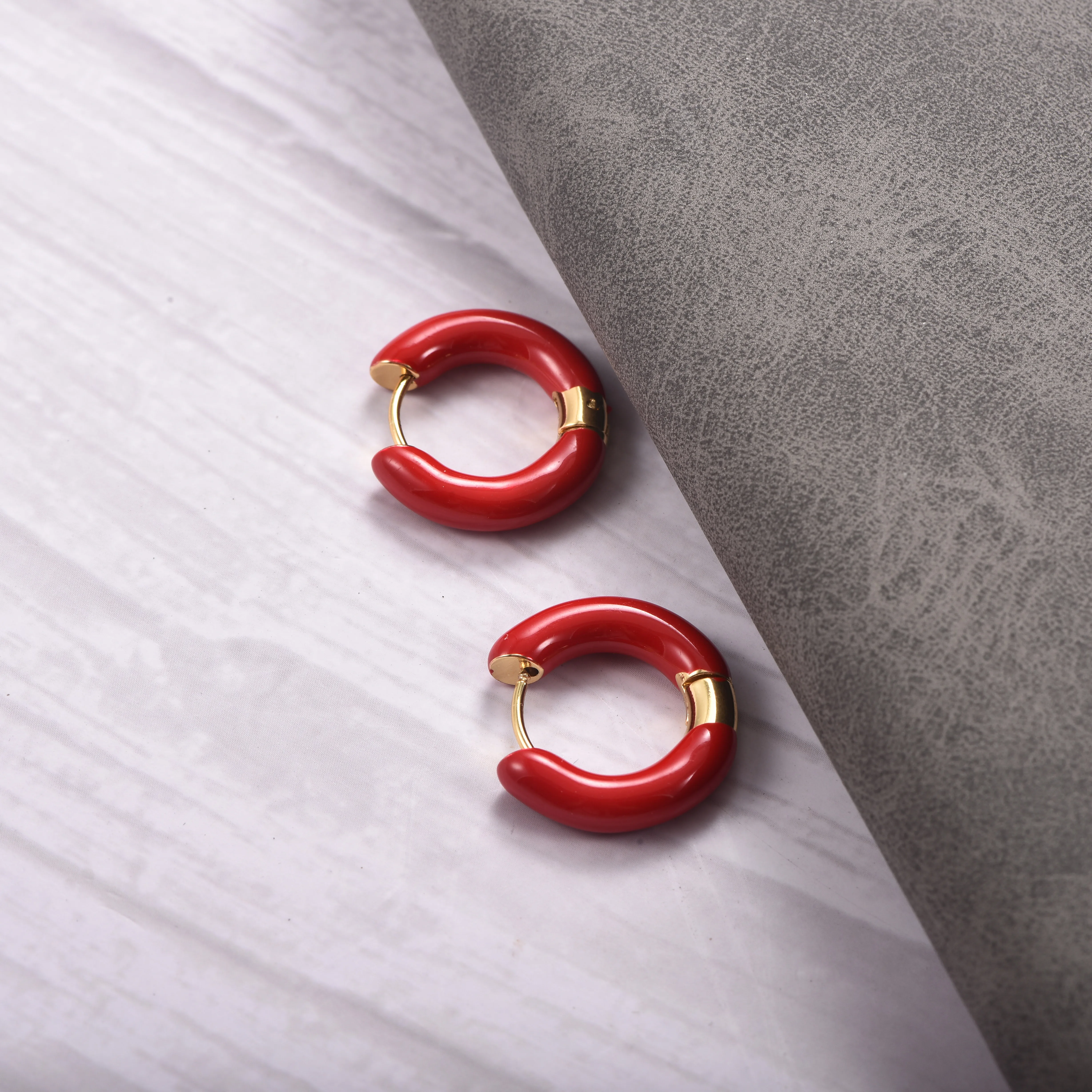 Emaille-Chunky-C-Form-Creolen, 8K vergoldet, Dopamin-Mehrfarben-Bonbonfarben-Kreis-Ohrschmuck, Geschenk – Detail 4