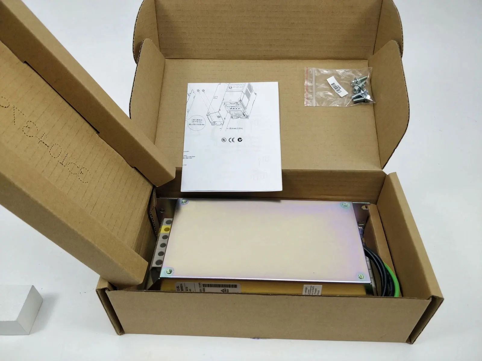 

Совершенно новый 22F-RF010-AL 22F-RF012-BL 22F-RF012-BS 22F-RF021-BL Гарантия один год ​