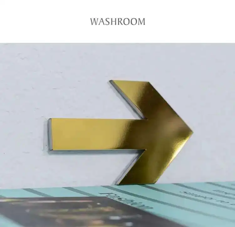 Beschilderungsaufkleber mit goldenen Pfeilen aus Metall – Detail 1