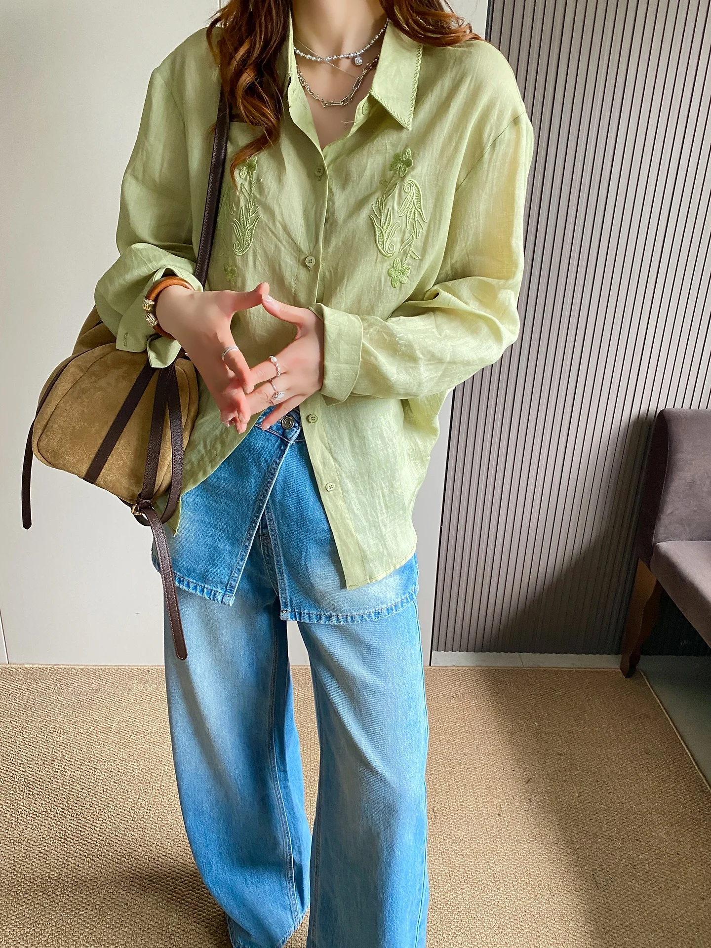 

Retro Embroidered Flax Shirt Women's Loose Long Sleeve Sun Protection Top Spring Summer New Style Casual Fashion Women's Shirt