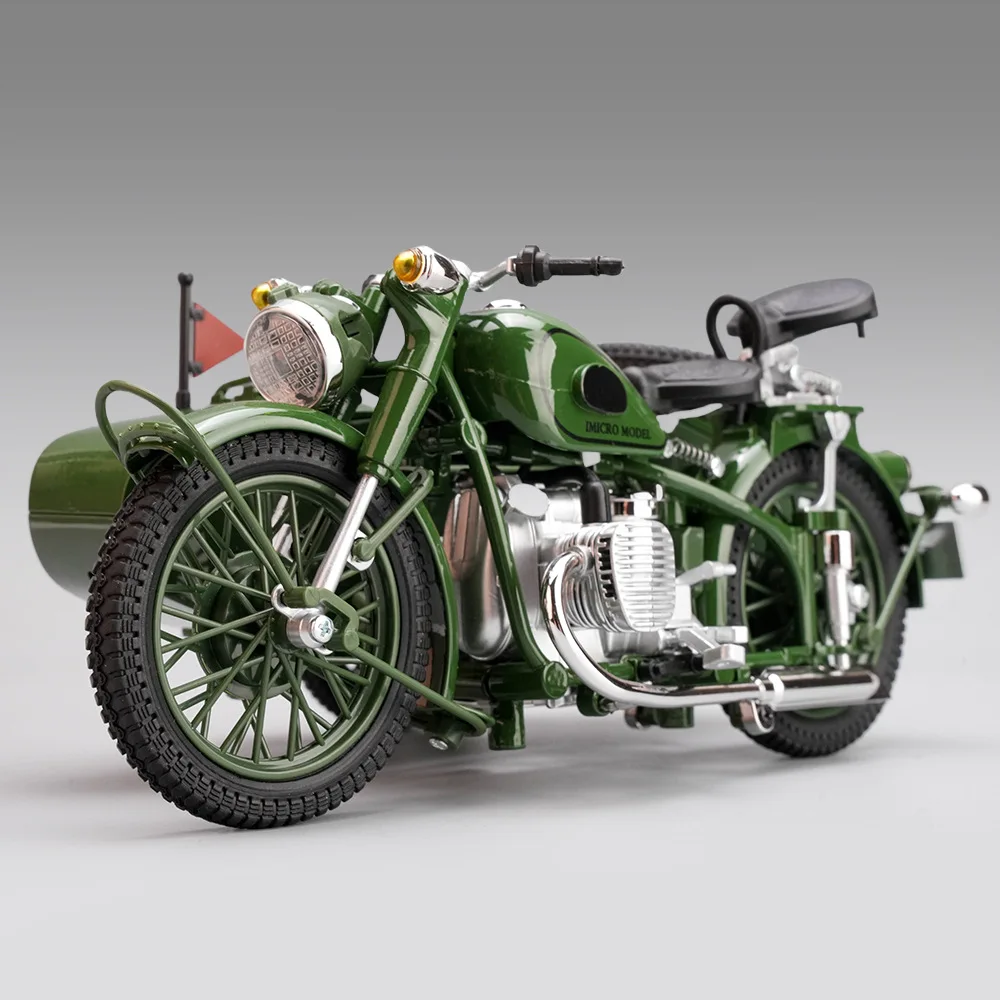 1-10-three-wheeled-motorcycle-alloy-model-sliding-sound-simulation-retro-cars-toy-ornament