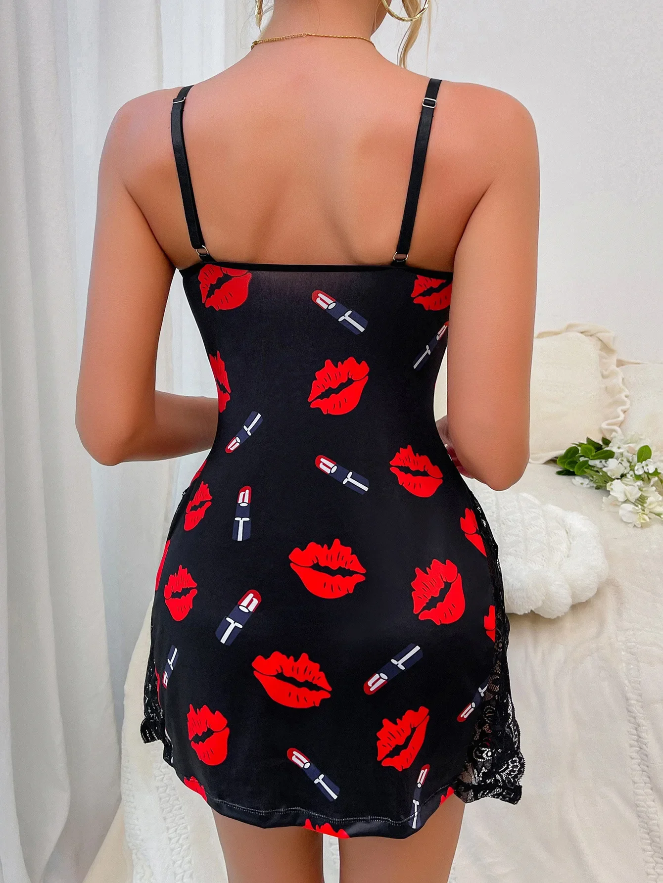 새로운 잠옷 패션 섹시한 빨간 입술 인쇄 란제리 여성의 사이드 분할 Chemise 슬립 드레스 레이스 슬릿 뜨거운 매혹적인