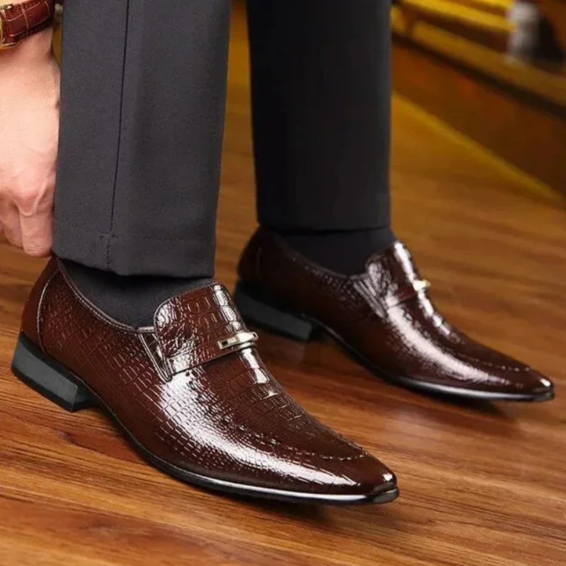 Men's Leather Shoes Business Dress Shoes New Classic Slip on Office Shoes Social Male Loafers Luxury Crocodile Pattern Men Shoe