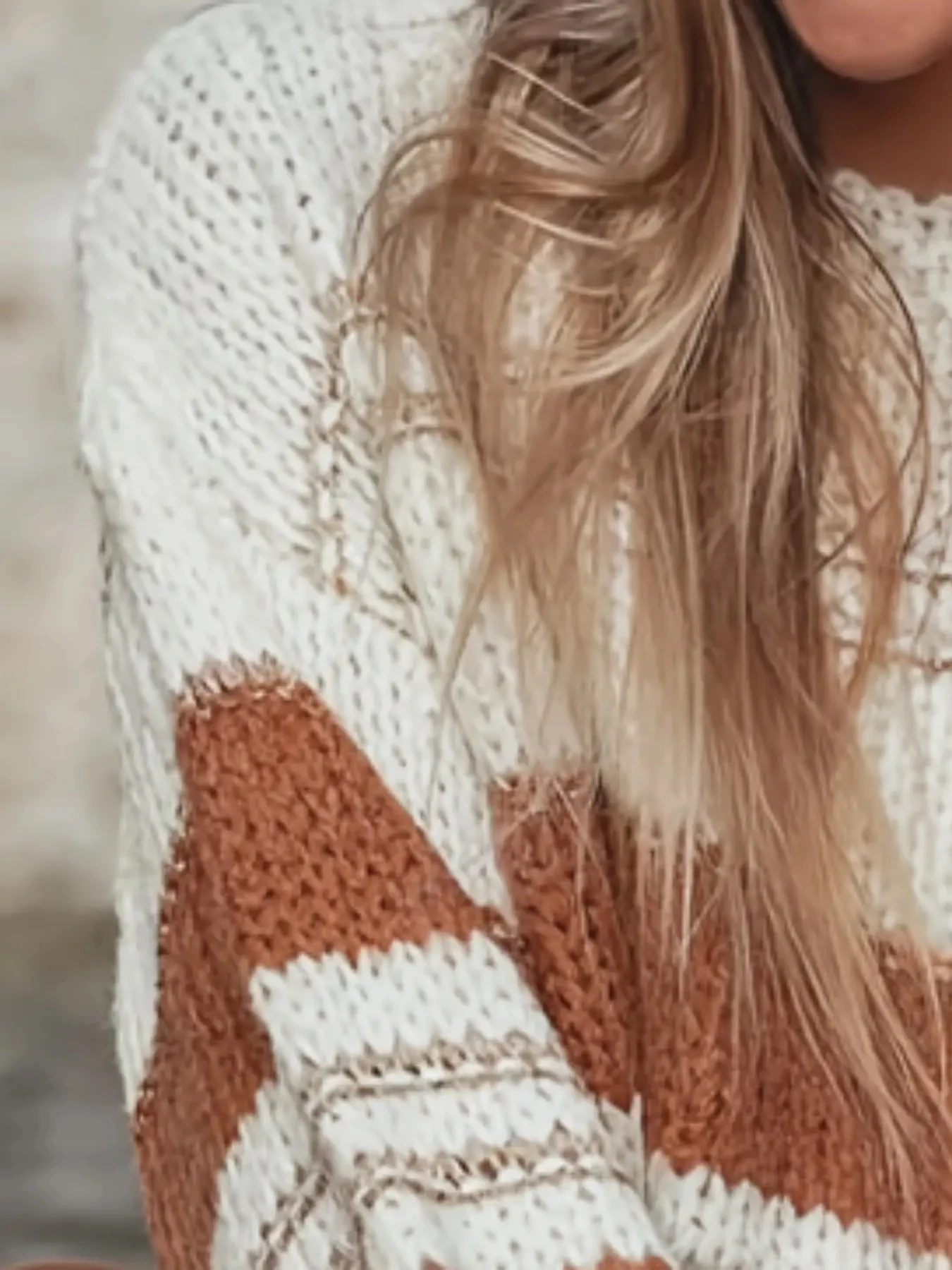 Nuovo maglione pullover lavorato a maglia da donna a maniche lunghe con motivo a righe versatile, elegante, semplice, casual per tutti i giorni