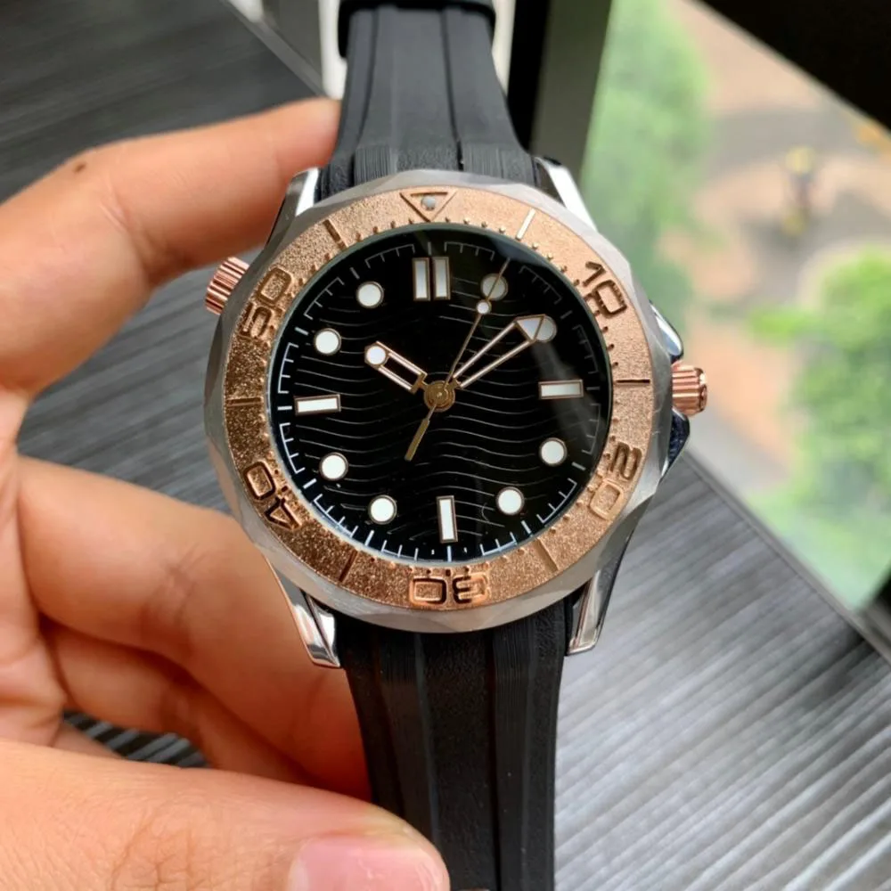 AAAAAA 2025 VIP محدودة جديدة فاخرة العلامة التجارية القديمة ساعة رجالي كريم سلسلة ساعة ميكانيكية أوتوماتيكية بالكامل مقاوم للماء ساعة نسائية