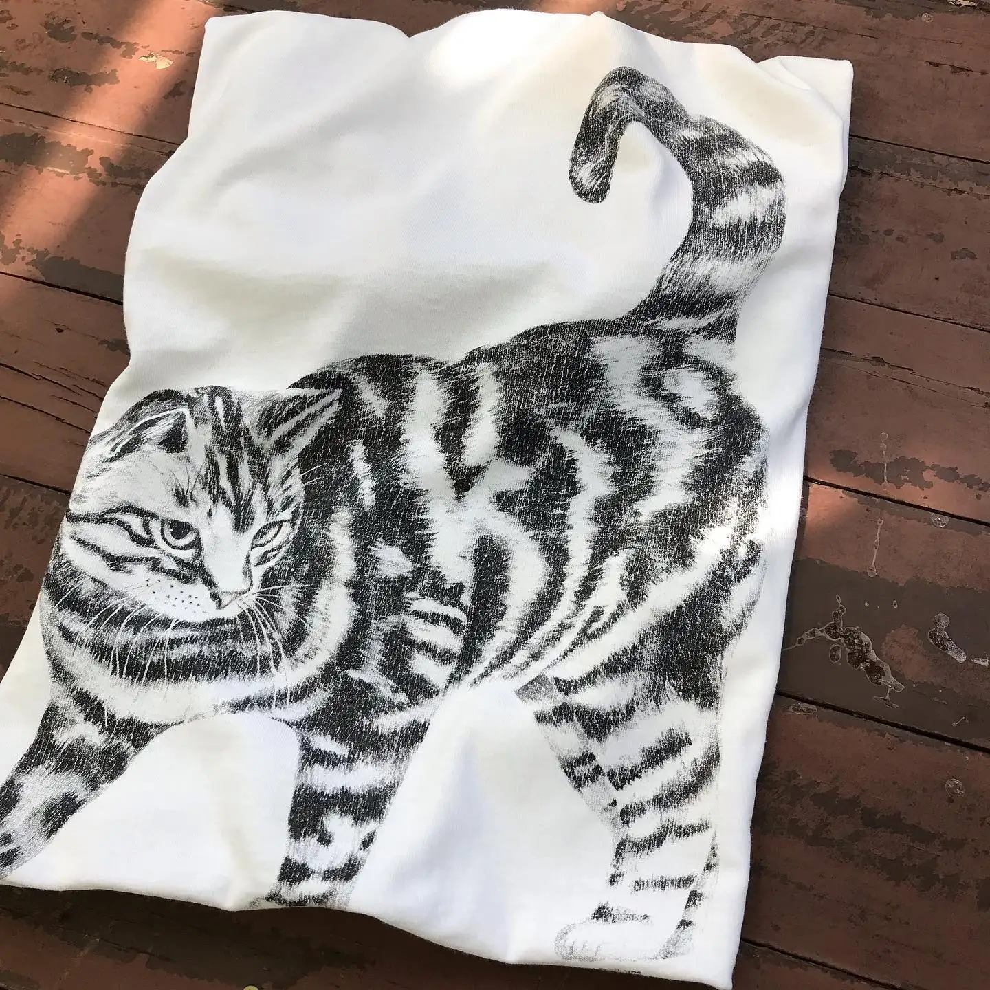 Realistic Summer Short Sleeve T-Shirt Cute Pet Retro Style Quality Lines Neutral Tone Cotton Skin-friendly Breathable Top