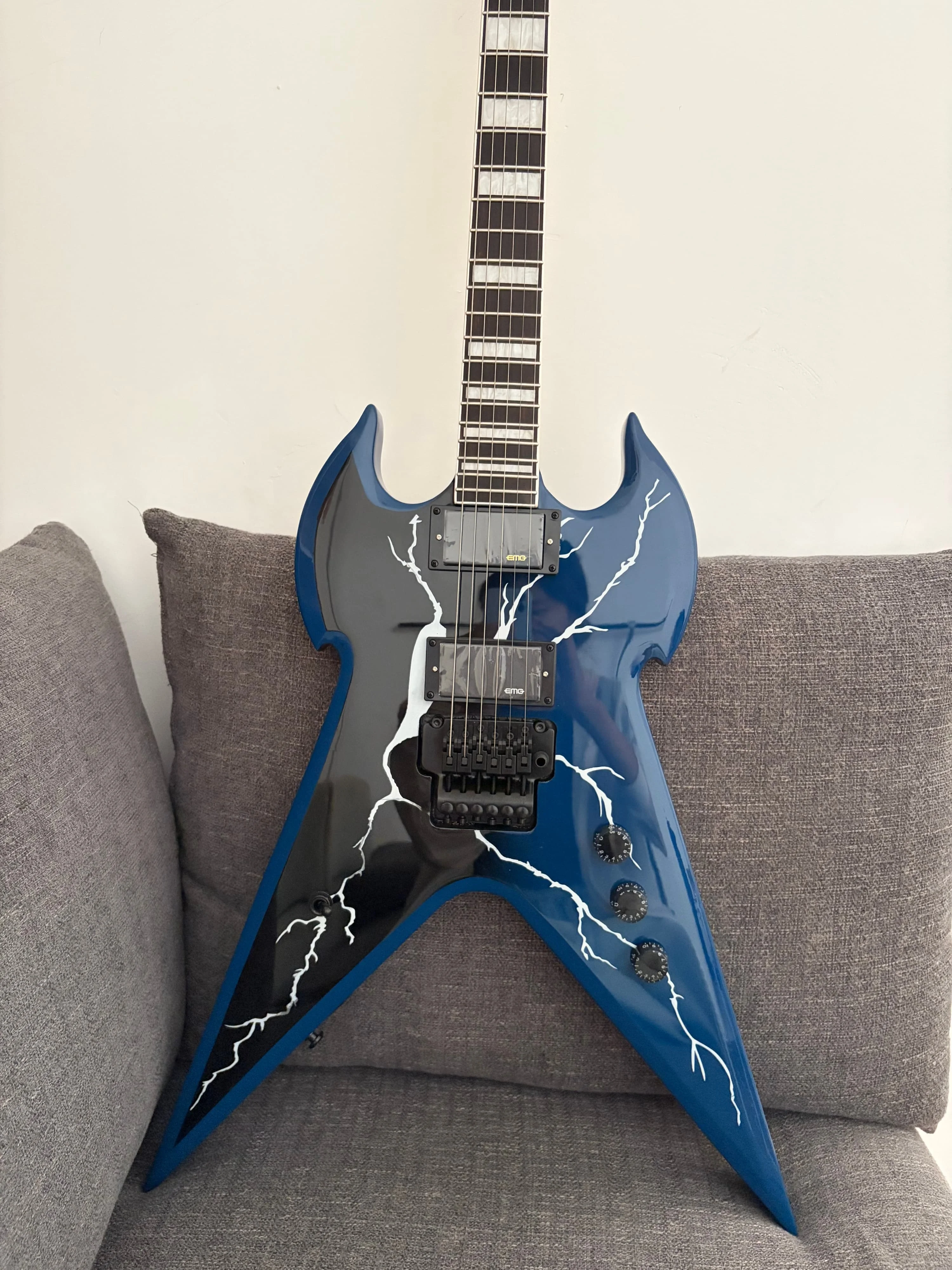 WYLDE War Hammer Zakk Electric Guitar Mahogany Body Blue Lightning FloydRose Vibrato