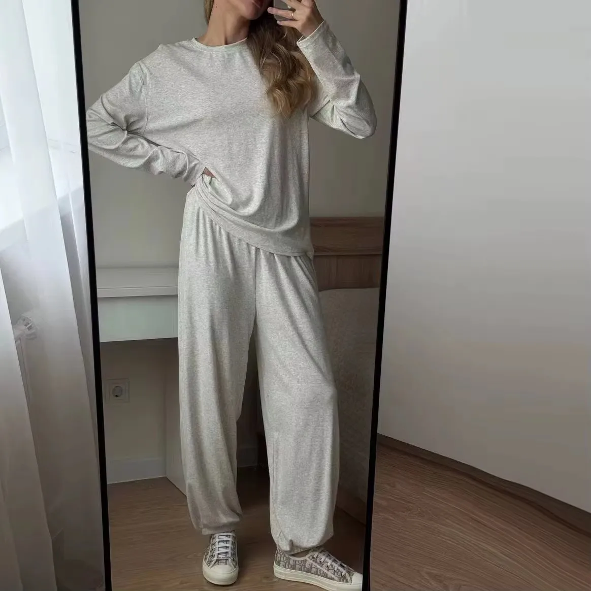 

2 Pieces Set For Woman T Shirt Long Sleeve Round Neck Tee Solid Color Cropped Wide Leg Pants Elastic Waist Casual Top