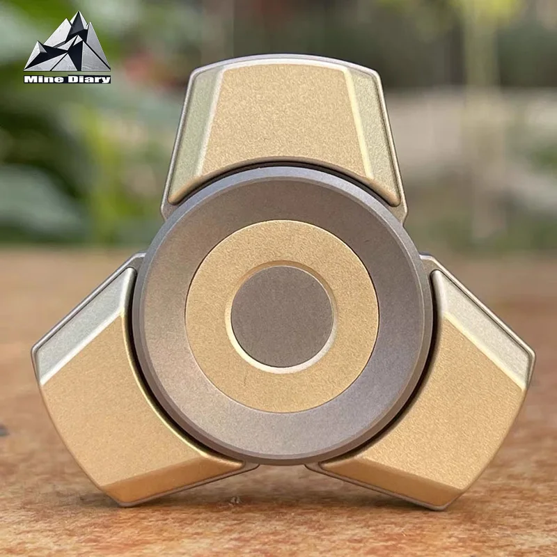 

Titanium Brass EDC Hand Spinner Stylish Fidget Spinner ADHD Concentration Toy Fun Fidget Spinning Toy Idea Gifts for Friends