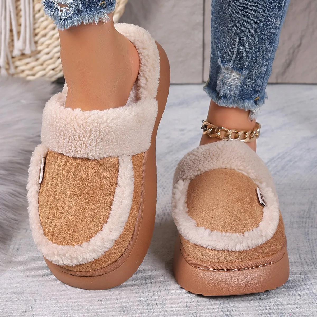 Women Flat Slippers New Cover Toe Platform Shoes for Women Suede Round Head Design Comfortable Women Winter Slippers Size 36-41