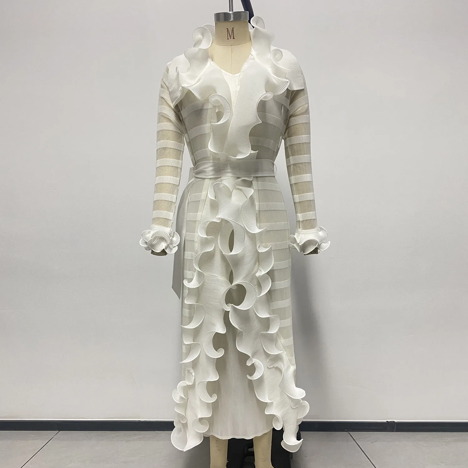 Pleated Hollow Out Dress for Women Autumn/winter 2024 Lace Socialite Cocktail Dress White Miyake Clothing Evening Dresses