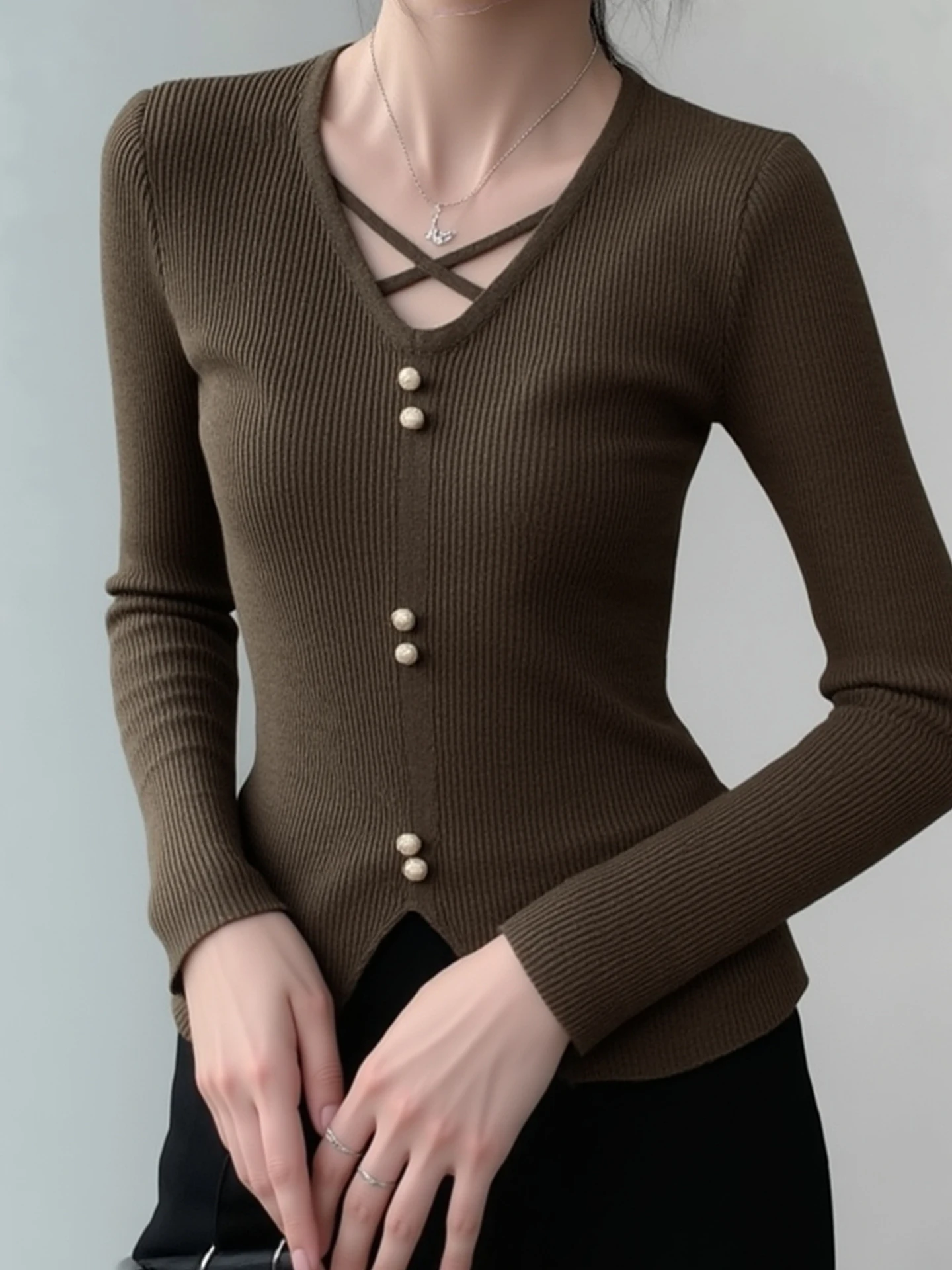 

Ele Gentle Knitwear V-Ne Long Sve Women's Design Cross Slimming Top Korean Sle Commute Faion plus Size Inner Wear