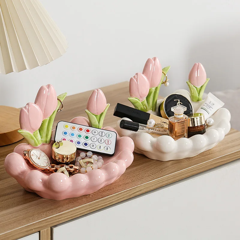 

Tulip Shaped Ceramic Storage Tray, Ideal Choice for Decorative Art Home Decor, Jewelry and Key Storage Trays Ceramic Tray