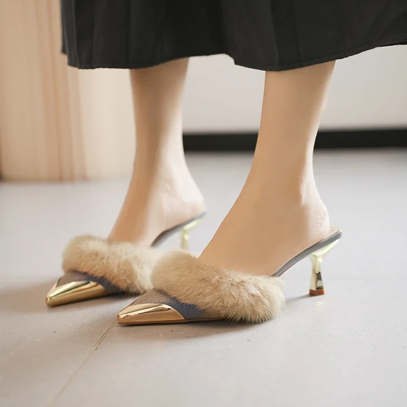 صنادل كلاسيكية أساسية لعام 2025 شرائح نسائية للحفلات أحذية كعب عالي رفيعة غير رسمية للنساء صنادل صيفية متينة سهلة الارتداء من الفرو بمقدمة مدببة #3