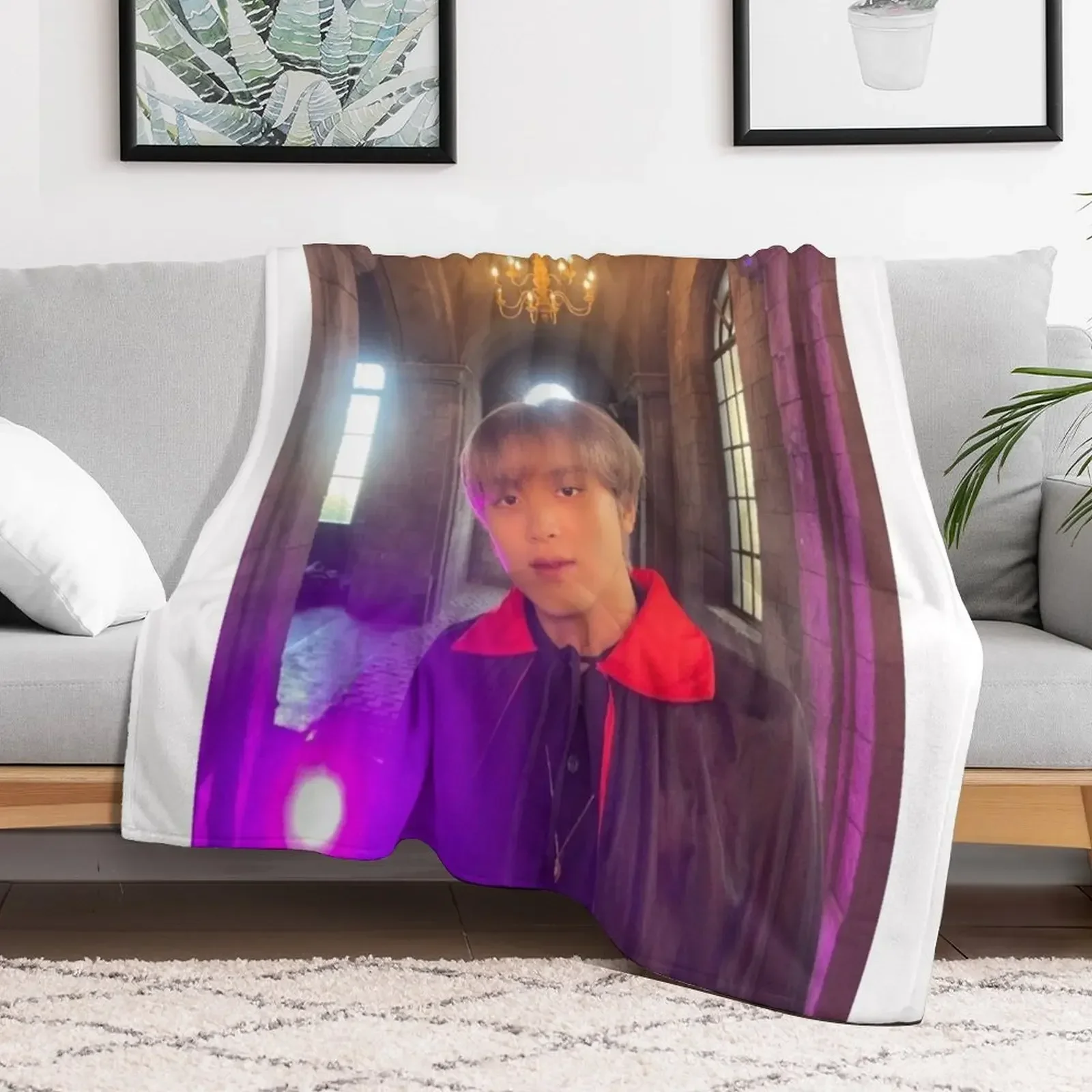 vampire haechan Throw Blanket funny gift anime Blankets