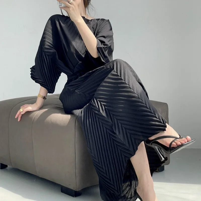 Miyake Plissee-Damenkleid, französischer Vintage-Stil, handgefertigt, plissiert, locker, schlicht, elegant, Taille, langer Rock, knitterfrei, Abendkleider