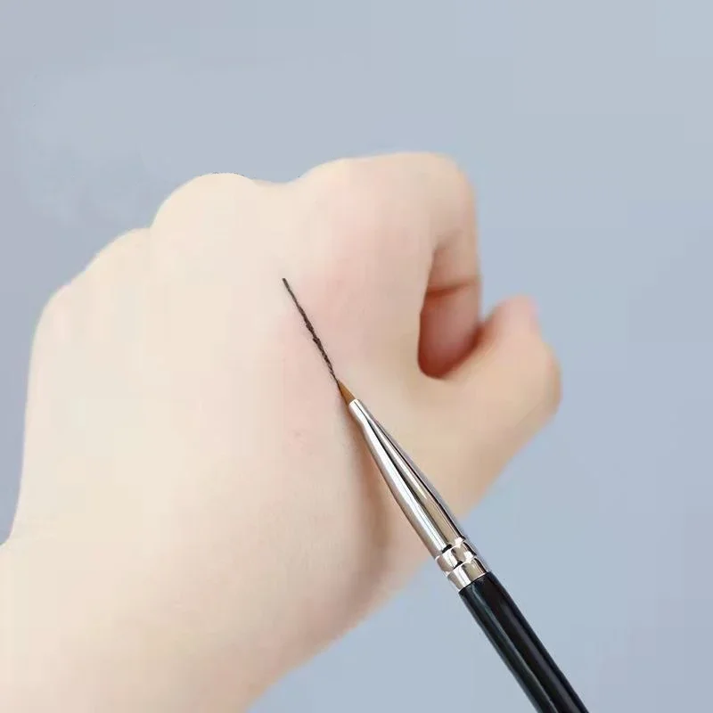 カーシンガール 1/2本入り 曲線ヘッド アイライナーブラシ アイディテールメイクブラシ 目の下の涙溝用 女性用 ファインライナー コンシーラーブラシ