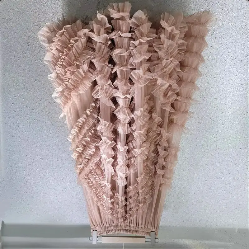 

2026 Spring New Large Swing Long Skirt Show Thinning Cover Hips Cake Skirt Design Mesh Heavy Industry Half Body Skirt for Women