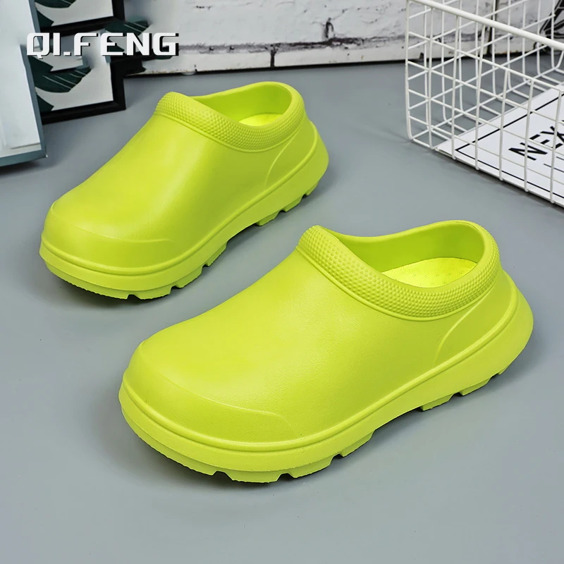 Kitchen Shoes Men Women Sandals For Outdoor beach Slipper comfortable walking Sneaker Fashion Black Light Shoe Cook Footwear