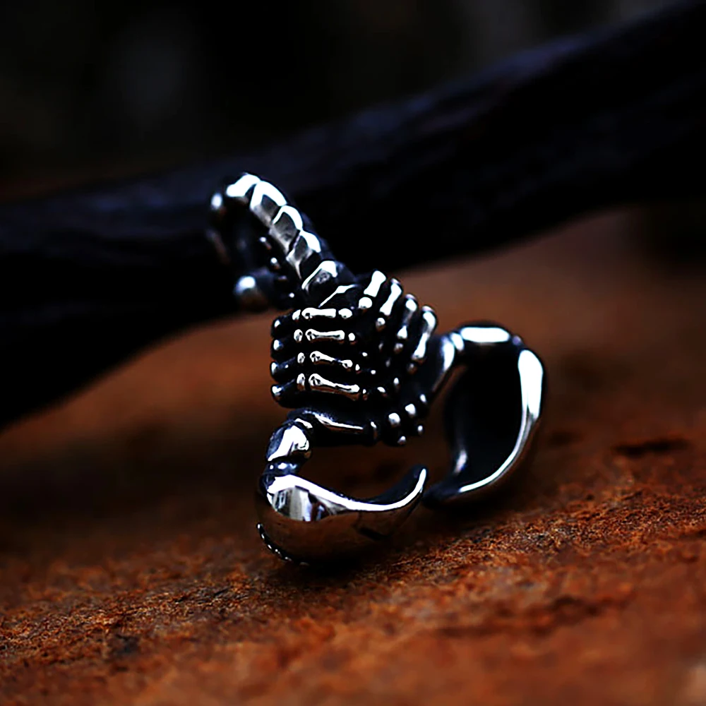 Retro Stainless Steel Scorpion Pendant Necklace For Men Boy Punk Domineering Animal Pendants Street Fashion Jewelry Dropshipping