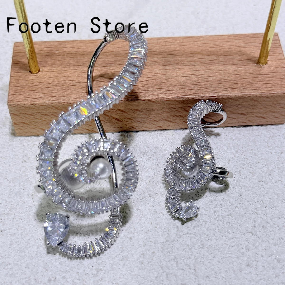 

2025 New Trend Fine Wedding Jewelry Set Charming White Note Heart Shaped Pearl Crystal Luxury Women's Necklace Bracelet Earrings