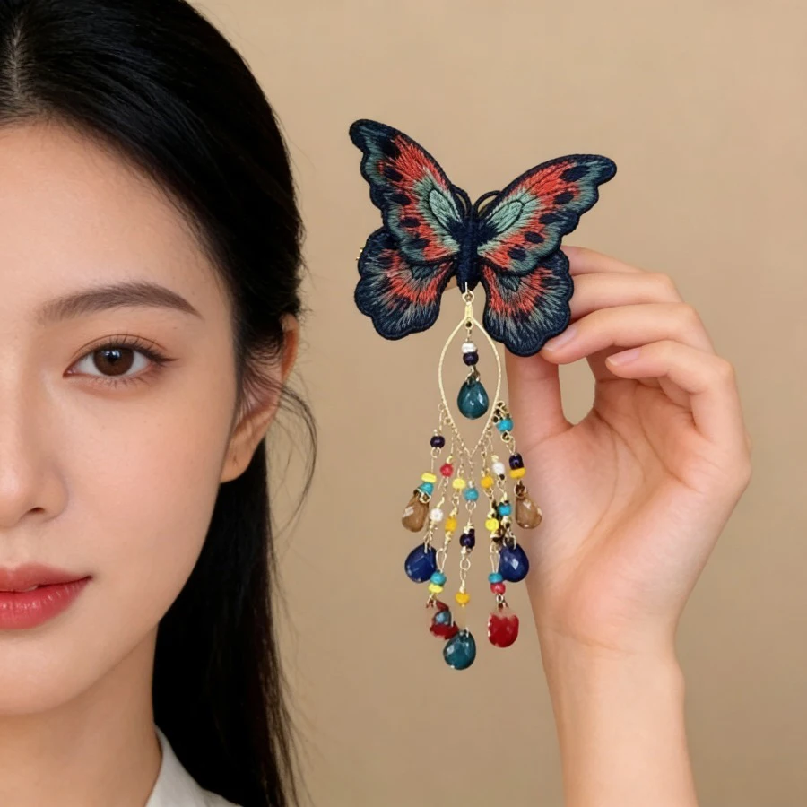 Nuevas Pinzas para el Cabello con Diseño de Mariposa Estilo Chino, para Mujeres y Niñas, con Bordado Dulce, Borlas, Cuentas de Cristal y Clip de Pico de Pato, Joyería M