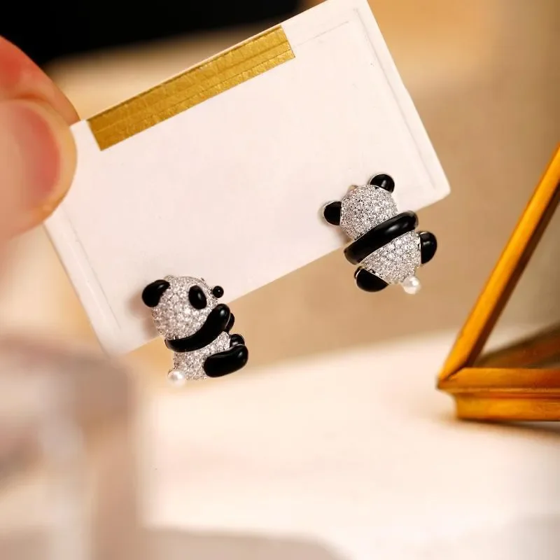 

Newly Arrived Jewelry silver color Inlaid Multiple Zircons Small Panda Earrings Women's Casual Daily Versatile Shiny Earrings