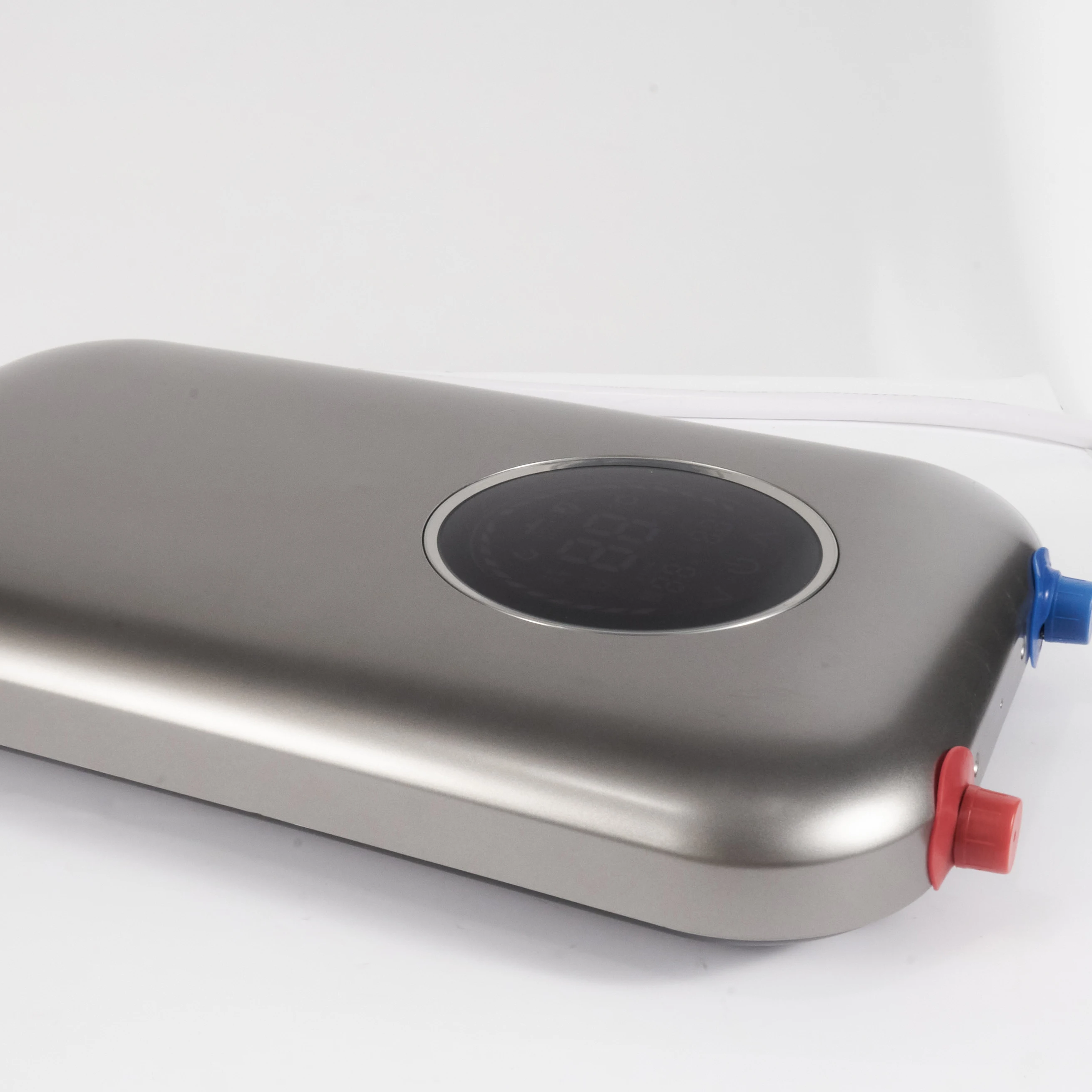 안전한 가정용 전기 온수기 최대 전력 기술 인스턴트 온수 솔루션 LED 온도 에너지 효율