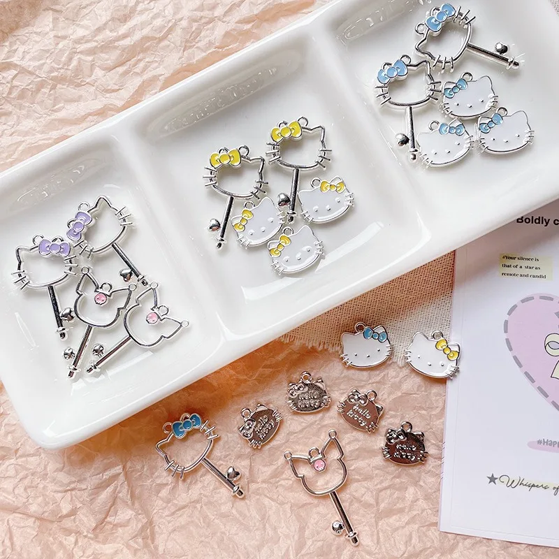 

Hello Kitty Accessories Cute Cartoon DIY Keychain Accessories Travel Women Supplies Desktop Accessories Student Gift Wholesale