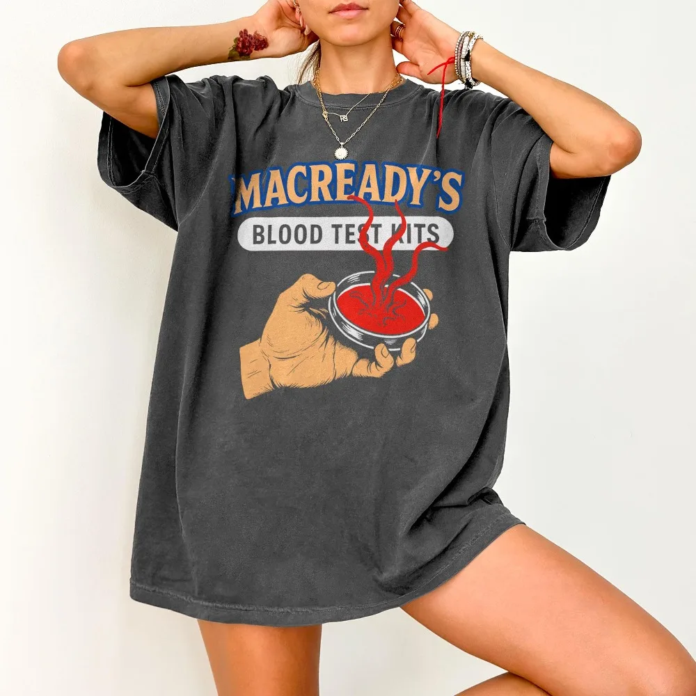 الشيء اختبار الدم قميص MacReady الرعب المحملة 80s الخيال العلمي عبادة الفيلم قميص الغريبة محاكاة ساخرة هدية لمحبي الفيلم قميص الهالوين