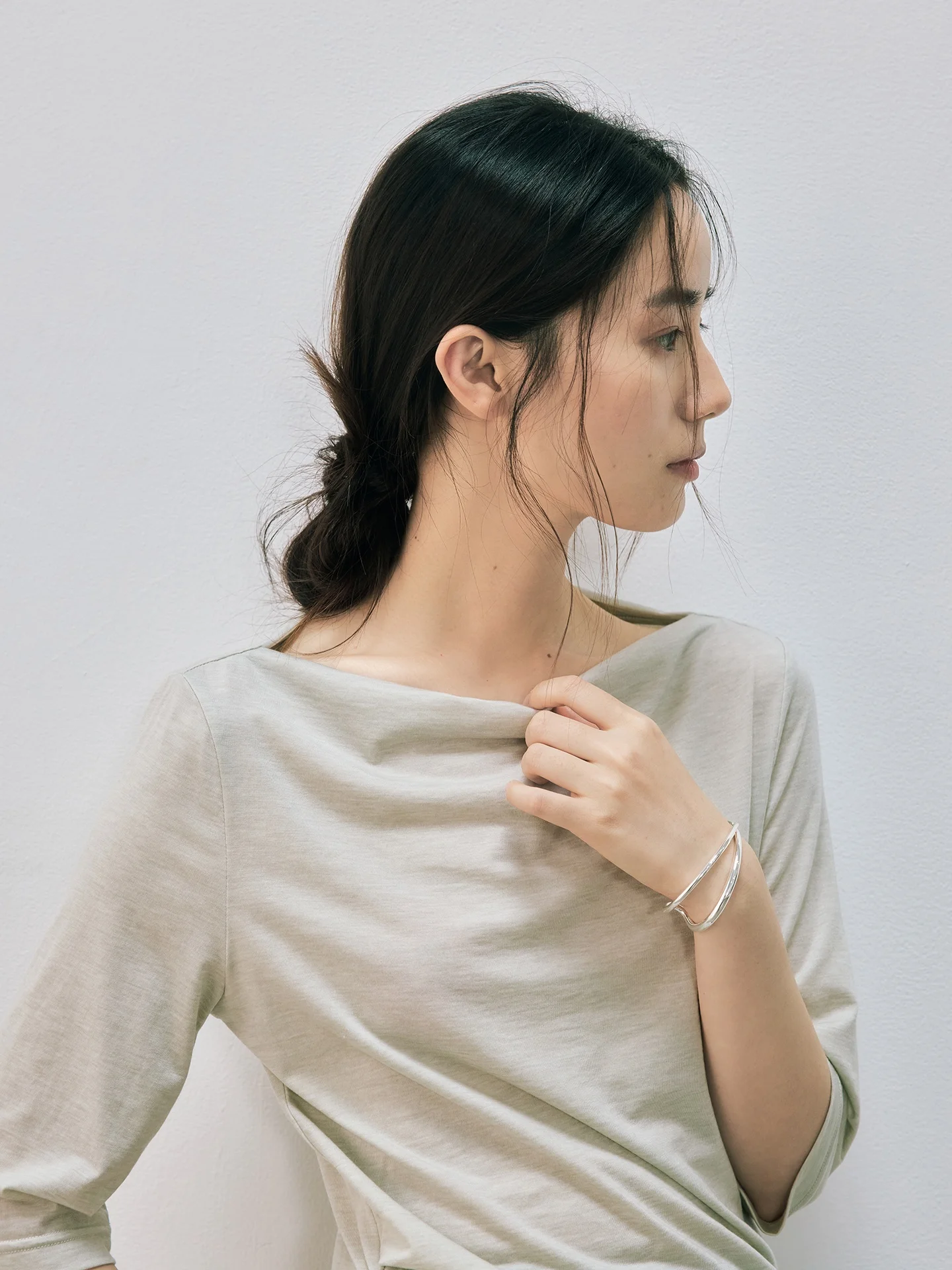 Nomumad Summer 2026 Women's T-Shirt Sleeveless Side Split Midi Sleeve Shoulder Baring One Shoulder Short Sleeve Body Fit Tee