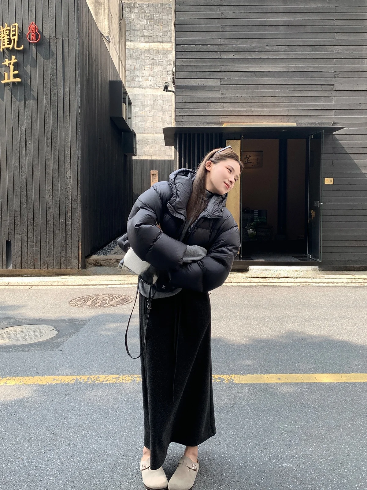 

California Warmth Lin12 Short Hooded down Jacket Women's Black 90 White Duck Feather Puffer Coat Thickened Commute Style