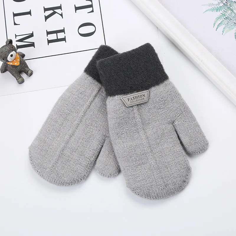 Neue Herbst- und Winterkollektion: Kältebeständige Strickhandschuhe und -socken für Kinder im Freien, warme, um den Hals umarmende Kinderhandschuhe, t [sehnlich unvollständig, konstruiert werden genau