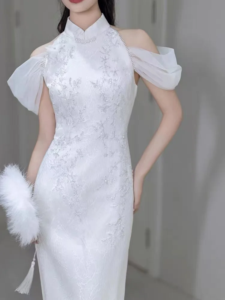 New Chinese style light wedding dress bride wedding retro improved cheongsam engagement toast dress female high-end small weddin
