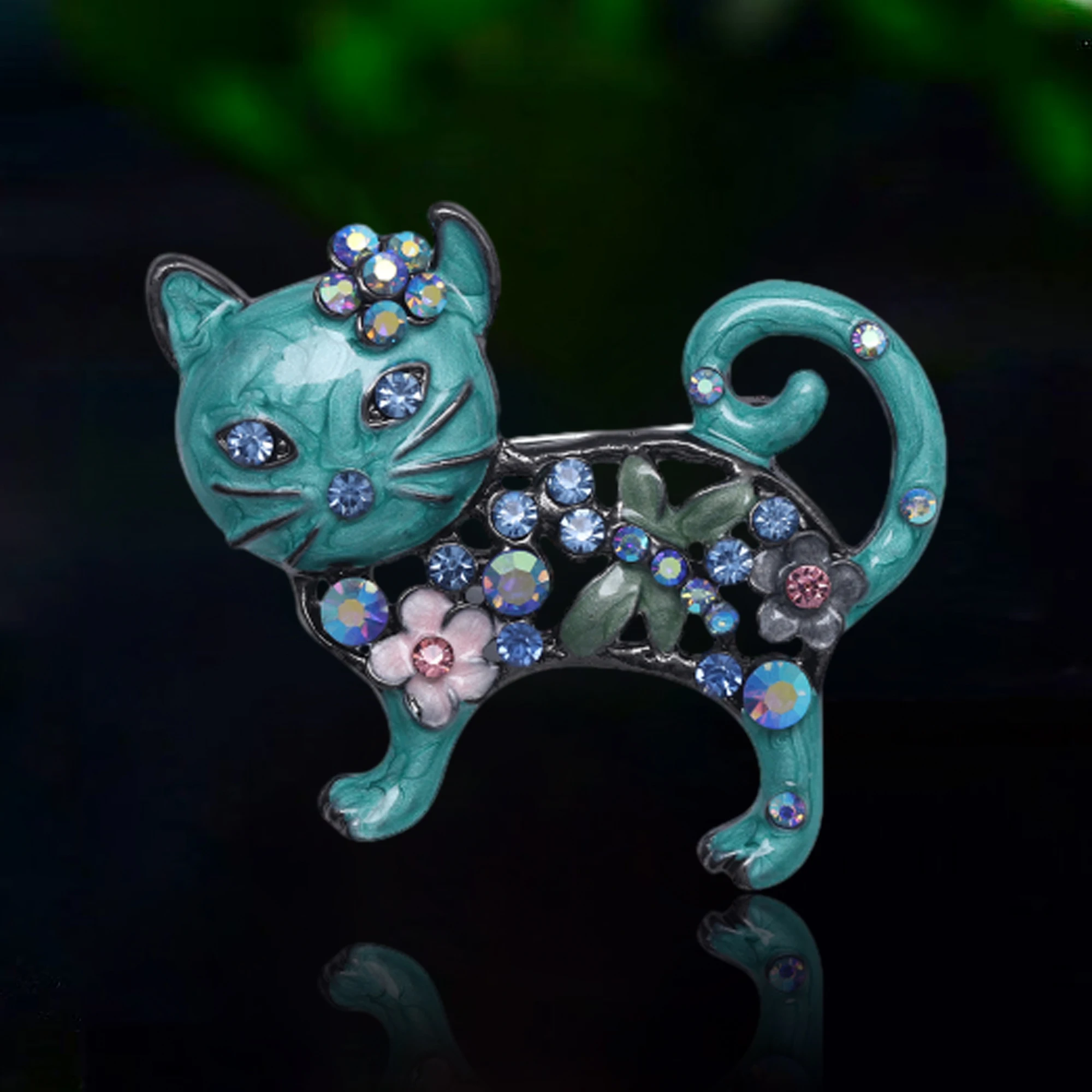 Enamel Cat Pins for Women Unisex Rhinestone Animal Brooches Kitten Lepel Pin Event Party Backpack Decoration Clothes Accessories