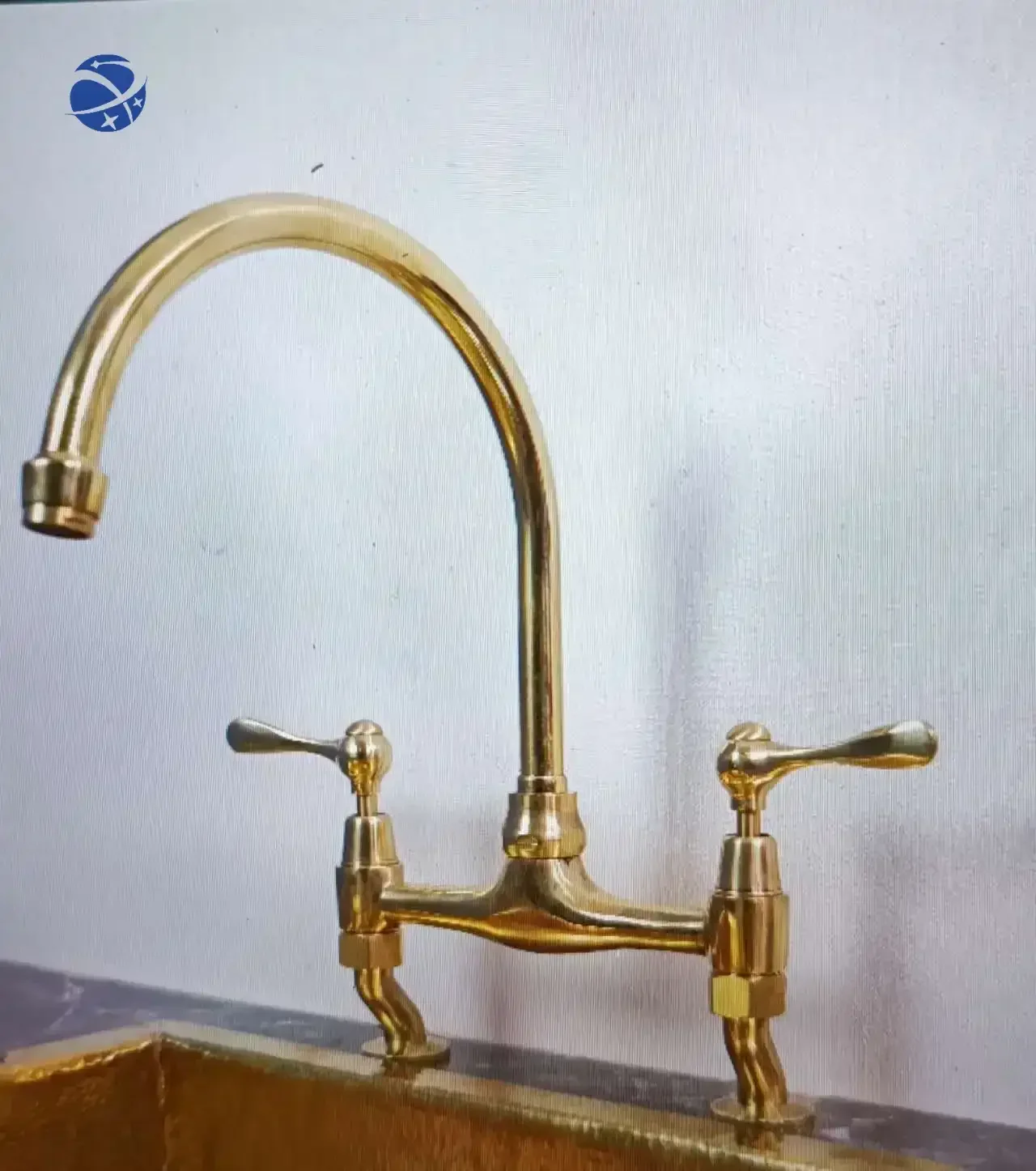 Original brand newUnpainted brass Kitchen Bridge Faucet 8 Inch Center Kitchen Faucet With Brass Sprayer