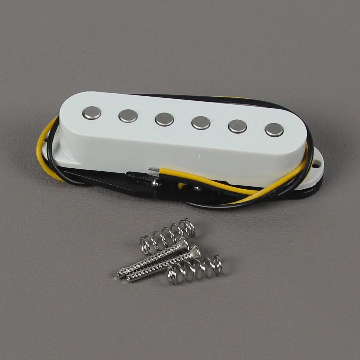 FLEOR 1PCS Single Coil Pickup Alnico 5 White ST Electric Guitar Pickup 50/50/52mm Flat Pole Pieces