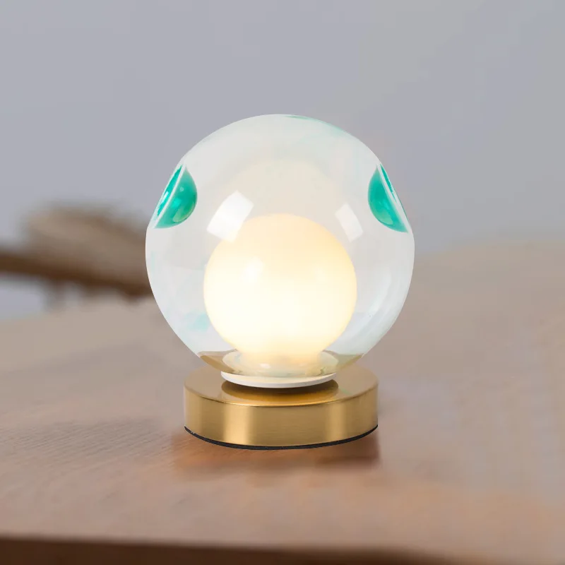 

Современная простая настольная лампа, прикроватная тумбочка, персонализированная стеклянная ночная лампа для спальни, креативная атмосфера, декоративная настольная лампа