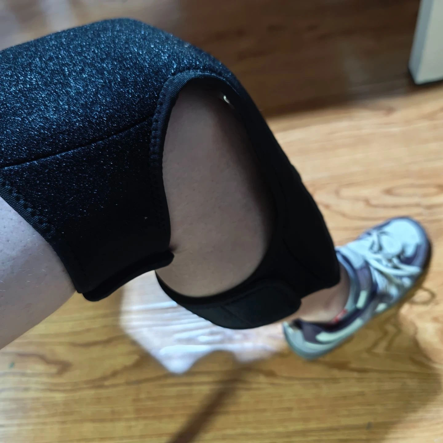 

Инфракрасный красный свет, терапевтический пояс, коленная обезболивающая подушка, портативная для расслабления мышц тела, домашнего использования