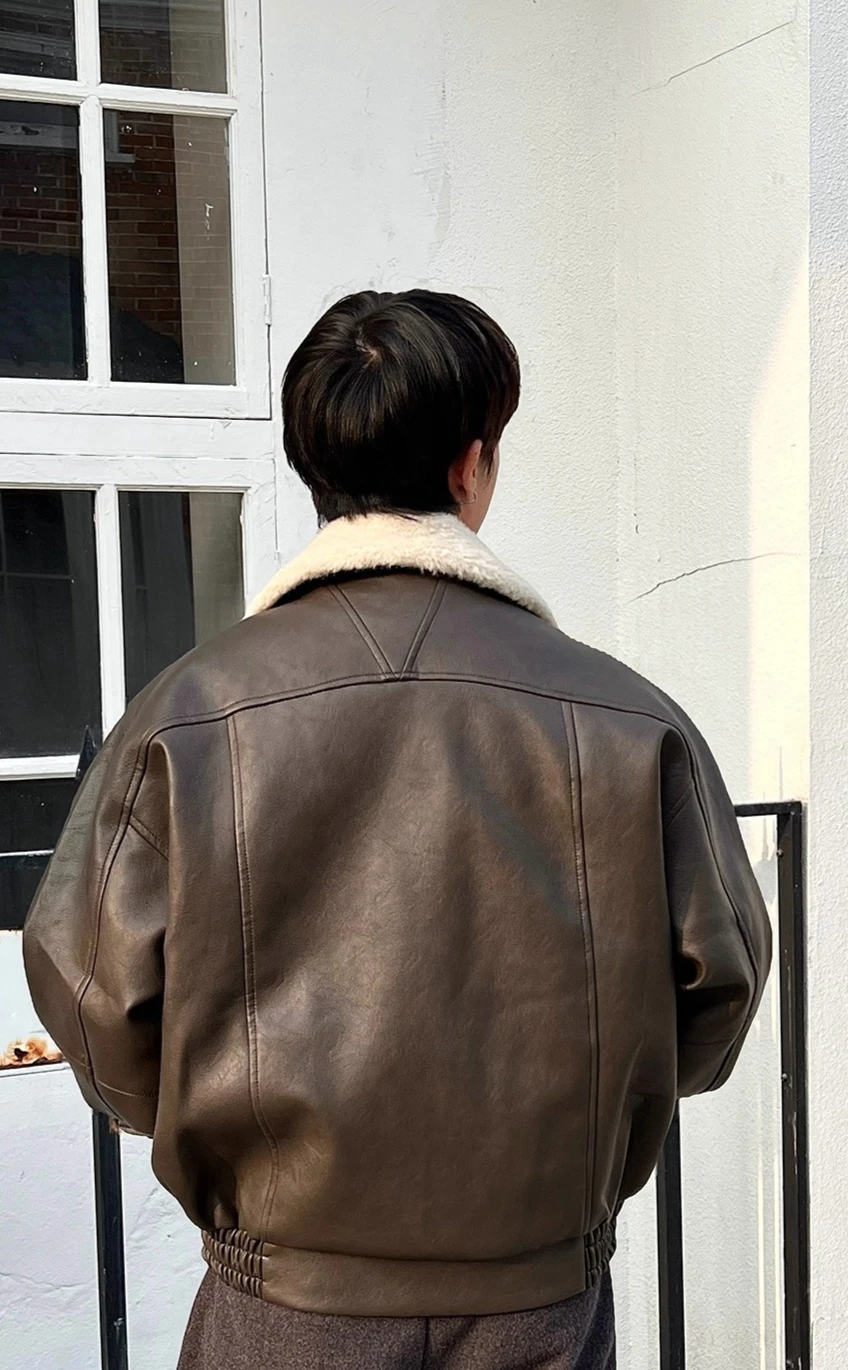 Men's 2025 Winter New Long Sleeve Lapel Motorcycle Jackets Men's PU Leather Parkas Warm Loose Comfort Fashion Faux Leather Coats