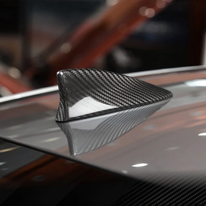 Waterproof No Drilling Carbon Fiber Car Shark Fin Antenna Shark Fin Roof Aerial Radio FM/AM Decorate Aerial Stronger Signal