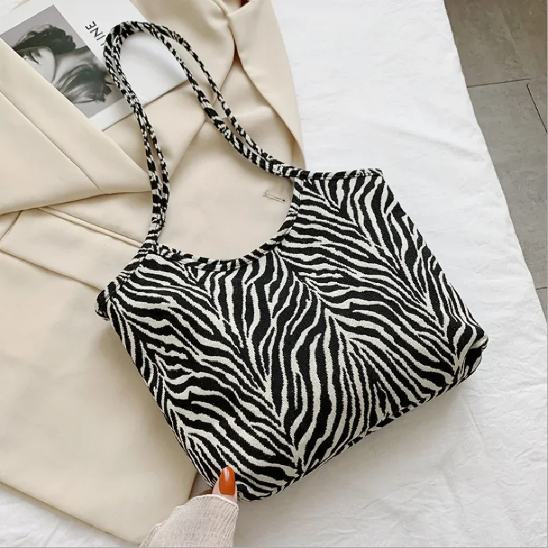 Zebra Stripes Pattern Tote Bag Ladies Large Capacity Shoulder Bag Travel Waterproof Shopping Bags for Women Purse and Handbag