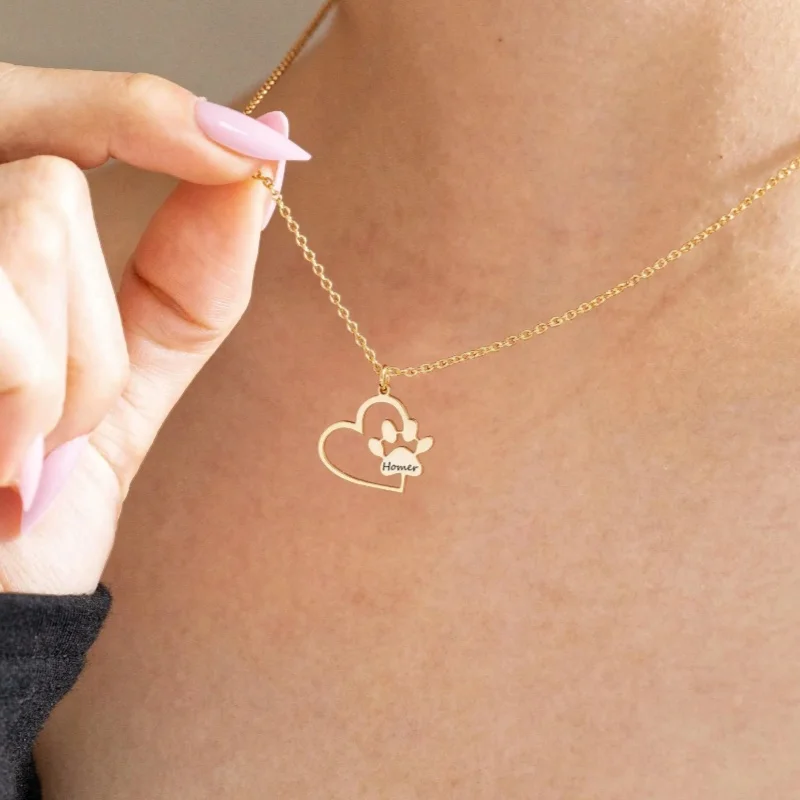 Collier personnalisé en forme de patte d'animal avec cœur, pendentif en acier inoxydable gravé avec le nom du chat ou du chien, bijou commémoratif pour animaux de compagnie, cadeau pour femmes