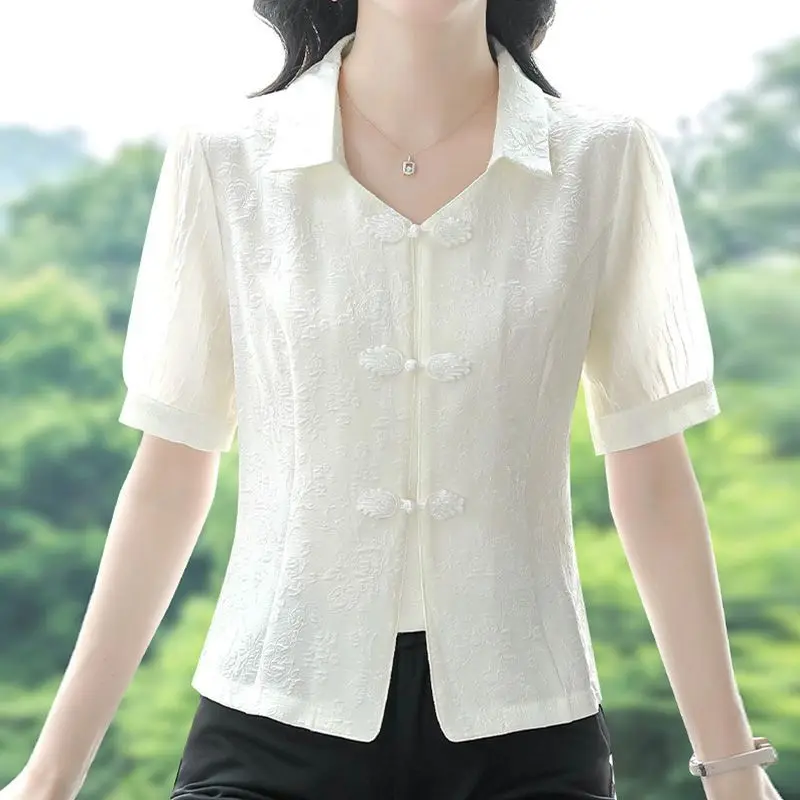 

New Chinese Style Frog Versatile White Temperament Simplicity Commuting Loose Fitting Generous Women's Short Shirt Summer 2024