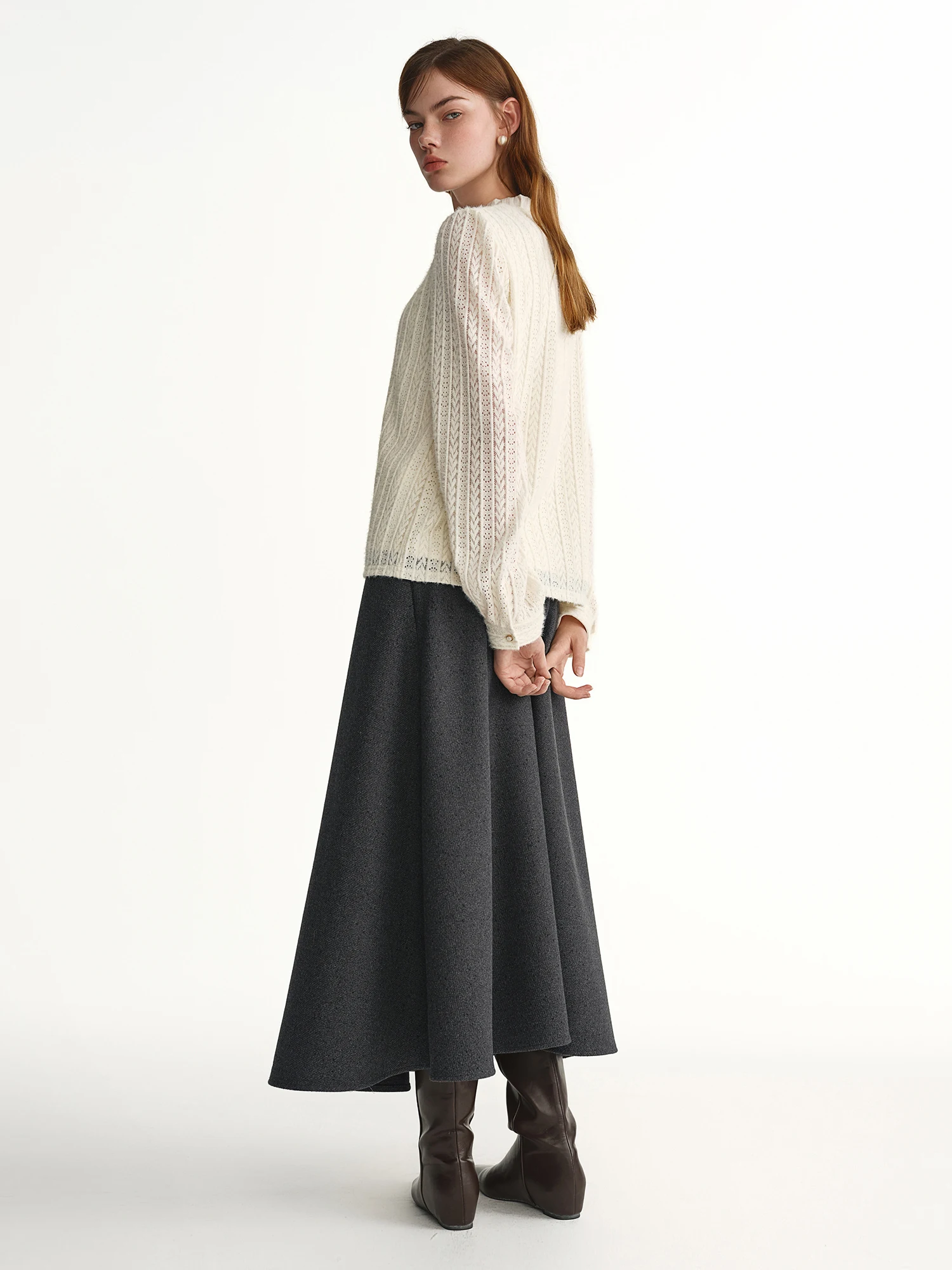 DUSHU 2025 Winter Women's Elegant Lace Blouse with Intricate Cut-out Design - Soft Romantic Style for Daily and Evening Wear