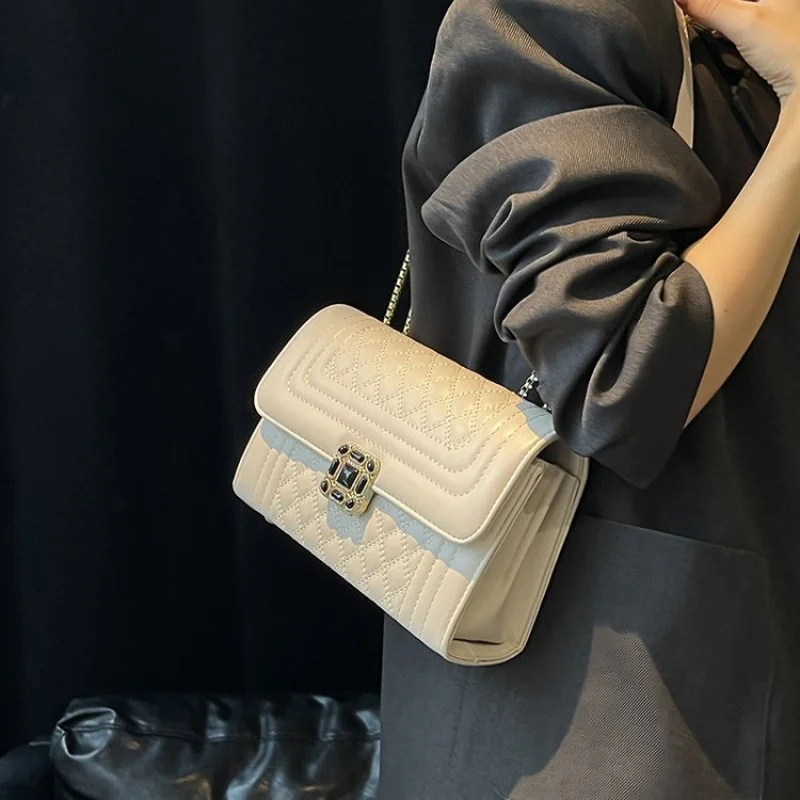 

Luxury Ladies Handbag Made Of Mountain-Printed Leather Boasting Trendy Paris Vintage Commuter Stylish Style​