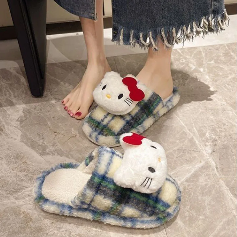 Pantofole in cotone Sanrio Hello Kitty cartone animato da donna carino inverno caldo scarpe di peluche scarpe in cotone Kawaii antiscivolo pantofole da casa regalo